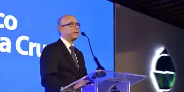 Gilberto Liz Polanco, Banco Santa Cruz