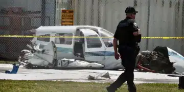 El Cessna 310R cayó cerca del aeropuerto de Boca Ratón