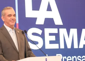 Abinader Llama a PLD y Fuerza del Pueblo a Unirse al Pacto Migratorio