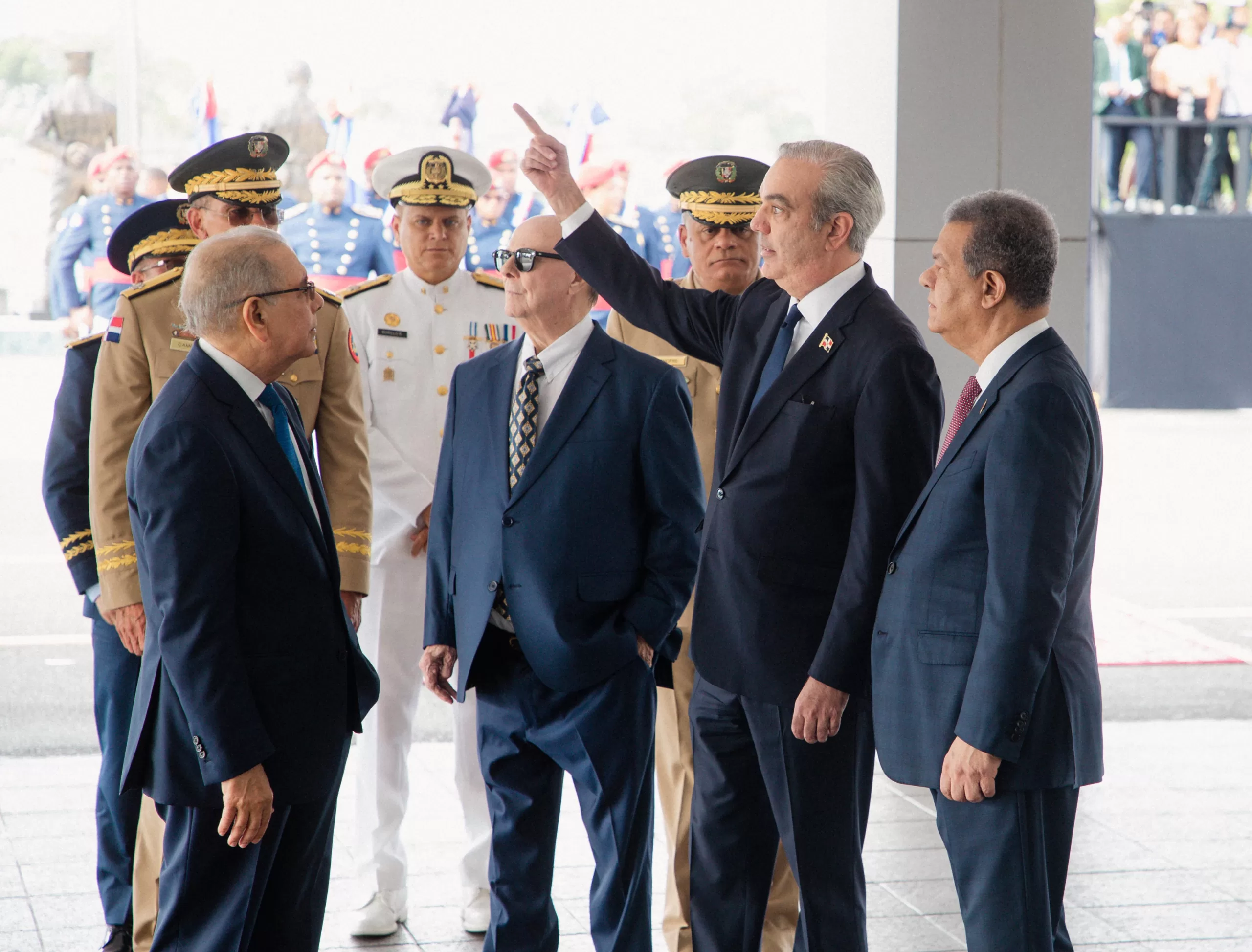 Abinader y Tres Expresidentes Sellan Acuerdo de Unidad Nacional Ante Crisis Haitiana