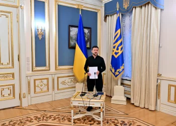 Ukraine's President Volodymyr Zelensky speaks to media during a press briefing after his phone talks with the US president, in Kyiv, on May 19, 2025, amid the Russian invasion on Ukraine. The United States has agreed to "tightly coordinate" Ukraine talks with European partners following a call between US President Donald Trump and his Russian counterpart Vladimir Putin, the German government said on May 19. Immediately after his conversation with Putin, Trump held a second call with Ukrainian President Volodymyr Zelensky, and the leaders of France, Finland, Germany, and the EU Commission. (Photo by Sergei SUPINSKY / AFP)