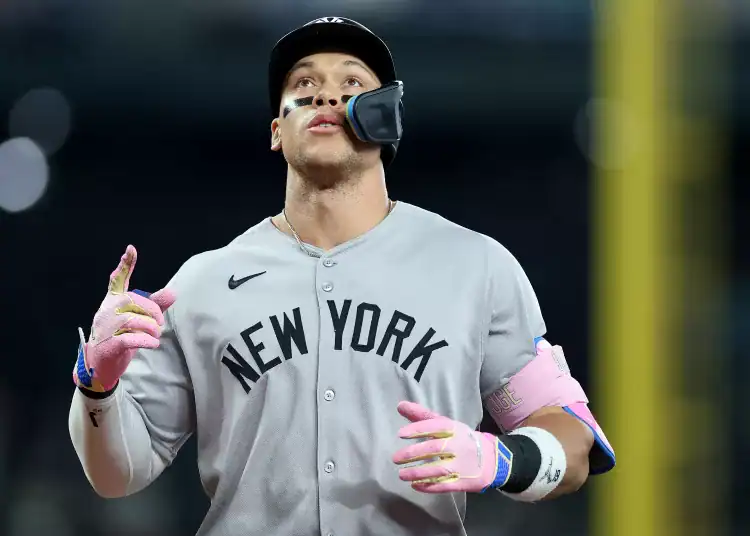 SEATTLE, WASHINGTON - MAY 14: Aaron Judge #99 of the New York Yankees reacts after his solo home run during the eighth inning against the Seattle Mariners at T-Mobile Park on May 14, 2025 in Seattle, Washington.   Steph Chambers/Getty Images/AFP (Photo by Steph Chambers / GETTY IMAGES NORTH AMERICA / Getty Images via AFP)