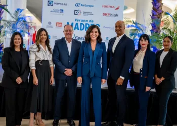 Portorreal, Ibelca Vásquez, Paco Pérez, Theresa Sullivan, Máximo Paulino, Verónica Roque, Pamela Rodríguez