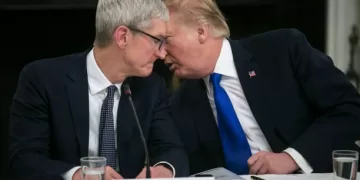 U.S. President Donald Trump speaks with Tim Cook, chief executive officer of Apple Inc., during an American Workforce Policy Advisory board meeting in the State Dining Room of the White House in Washington, D.C., U.S., on Wednesday, March 6, 2019. Senator Chuck Grassley of Iowa, one of the few Republicans with the power to request President Trump's tax returns wants to make sure that if House Democrats are successful in getting them, he wants to see them, too. Photographer: Al Drago/Bloomberg via Getty Images