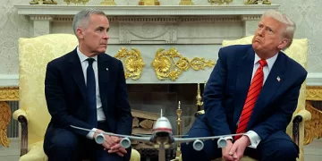 WASHINGTON, DC - MAY 06: U.S. President Donald Trump (R) meets with Canadian Prime Minister Mark Carney in the Oval Office at the White House on May 6, 2025 in Washington, DC. Carney, who was elected into office last week, is expected to meet with President Trump to discuss trade and the recent tariffs imposed on Canada. (Photo by Anna Moneymaker/Getty Images)