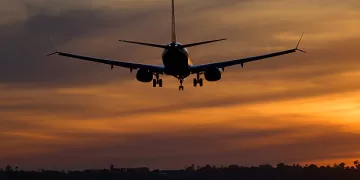 SAN DIEGO, CALIFORNIA - MAY 10: An Alaska Airlines Boeing 737 MAX 9 airplane approaches San Diego International Airport for a landing from Boston on May 10, 2025 in San Diego, California.  (Photo by Kevin Carter/Getty Images)