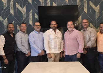 Empresarios publicitarios se comprometen con la innovación y el cumplimiento de la ética profesional