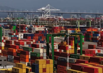 Déficit Comercial De EE. UU. Cae 46% Por Colapso De Importaciones