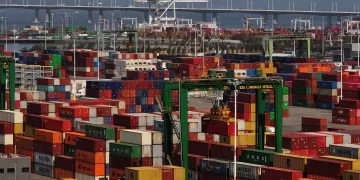 Déficit Comercial De EE. UU. Cae 46% Por Colapso De Importaciones