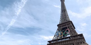 Paris,,France,-,June,8,2024:,The,Olympic,Rings,Installed