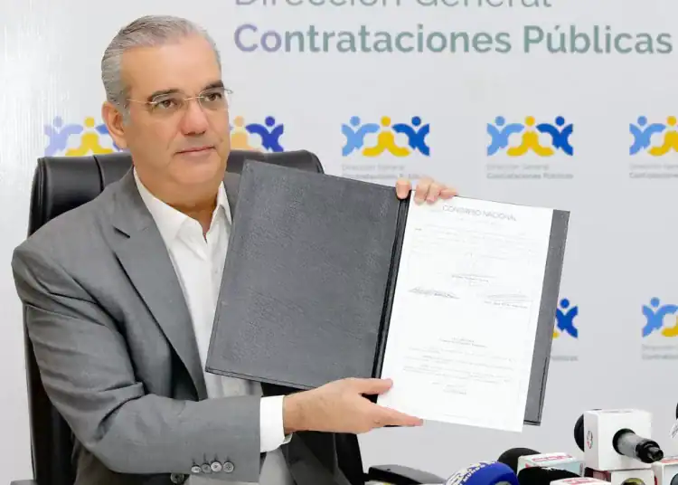 Luis Abinader promulga Ley 47-25