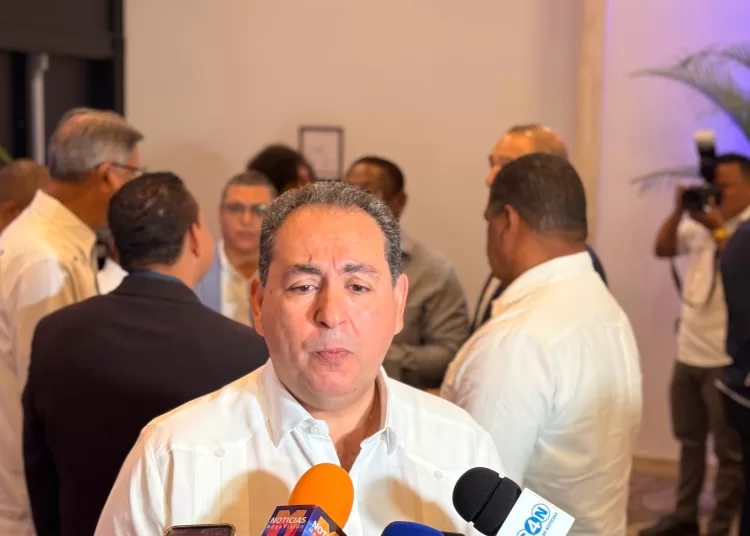 Mario Lama, Director del SNS (Foto: DIARIO FINANCIERO RD)