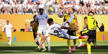 EAST RUTHERFORD, NEW JERSEY - JULY 05: Kylian Mbappe #9 of Real Madrid C.F. scores his team's third goal past Gregor Kobel #1 of Borussia Dortmund (not pictured) during the FIFA Club World Cup 2025 quarter-final match between Real Madrid CF and Borussia Dortmund at MetLife Stadium on July 05, 2025 in East Rutherford, New Jersey. (Photo by David Ramos/Getty Images)
