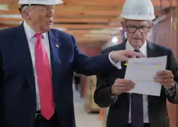 Trump y Powell Chocan por Gasto de la Fed y Presiones Sobre Tasas