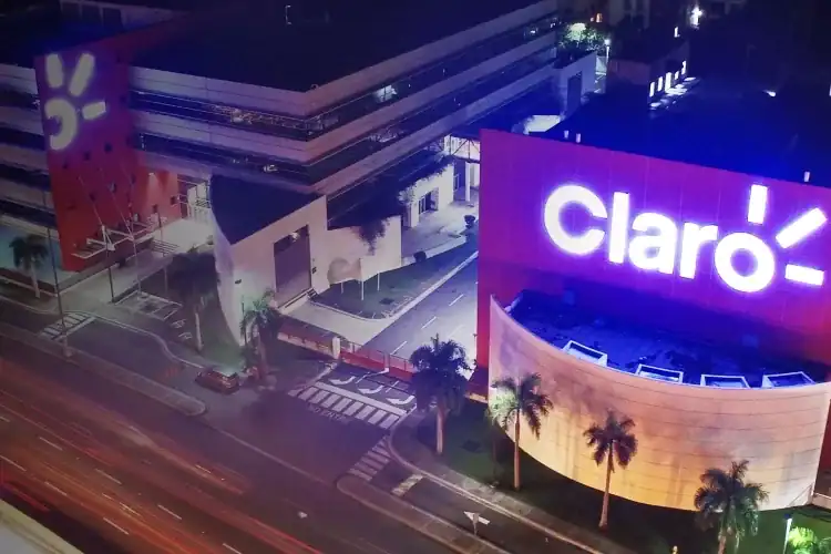 Fachada de Claro Dominicana