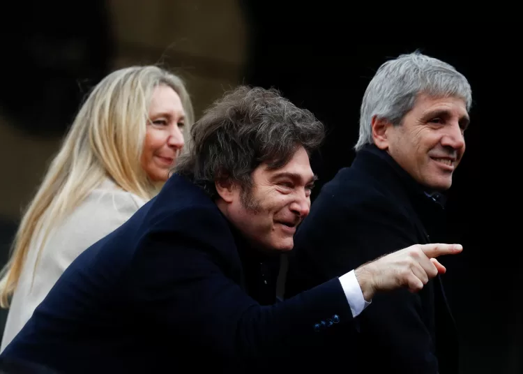 FOTO DE ARCHIVO: El presidente argentino gesticula durante un acto en la Sociedad Rural argentina en Buenos Aires, Argentina, July 26, 2025. REUTERS/Matias Baglietto