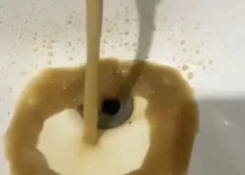 Agua Contaminada Y Escasez Golpean A Ciudad Juan Bosch