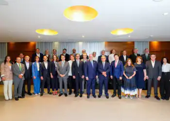 Ministro Magín Díaz y CONEP impulsan diálogo sobre finanzas públicas