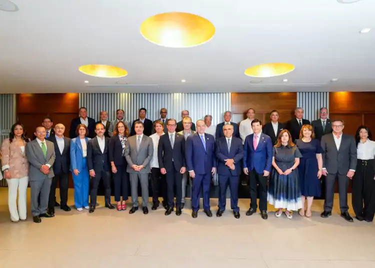 Ministro Magín Díaz y CONEP impulsan diálogo sobre finanzas públicas