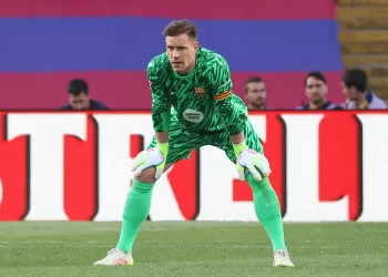 Barcelona Retira la Capitanía a Ter Stegen en Medio de Conflicto