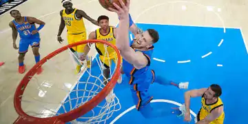 OKLAHOMA CITY, OKLAHOMA - JUNE 22:  Isaiah Hartenstein #55 of the Oklahoma City Thunder drives to the basket against the Indiana Pacers during the second quarter in Game Seven of the 2025 NBA Finals at Paycom Center on June 22, 2025 in Oklahoma City, Oklahoma. NOTE TO USER: User expressly acknowledges and agrees that, by downloading and or using this photograph, User is consenting to the terms and conditions of the Getty Images License Agreement. (Photo by Kyle Terada-Pool/Getty Images)