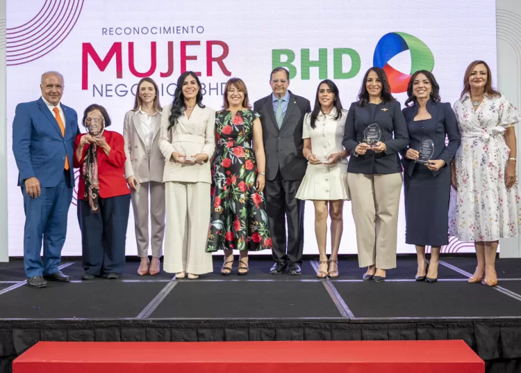 Principal Reconocimiento Mujer Negocios BHD