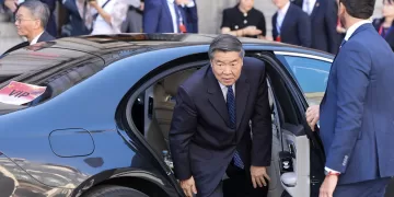 Chinese Vice Premier He Lifeng arrives for trade talks with US Secretary of the Treasury Scott Bessent at the foreign ministry in Madrid on September 14, 2025. (Photo by Thomas COEX / AFP)