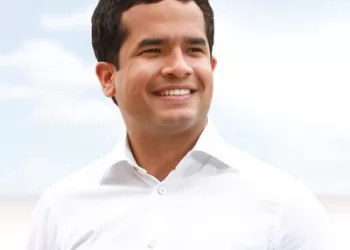 Omar Fernández Destaca Construcción Del Primer Parque Inclusivo En El DN