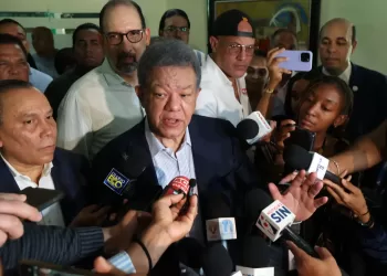 Leonel Fernández conferencia