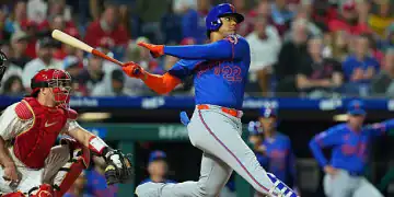 PHILADELPHIA, PENNSYLVANIA - SEPTEMBER 9: Juan Soto #22 of the New York Mets bats against the Philadelphia Phillies at Citizens Bank Park on September 9, 2025 in Philadelphia, Pennsylvania. The Phillies defeated the Mets 9-3. (Photo by Mitchell Leff/Getty Images)