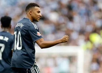 SAN SEBASTIAN, SPAIN - SEPTEMBER 13: Kylian Mbappe player of Real Madrid celebrates after scoring his team's first goal during the LaLiga EA Sports match between Real Sociedad and Real Madrid CF at Reale Arena on September 13, 2025 in San Sebastian, Spain. (Photo by Antonio Villalba/Real Madrid via Getty Images)