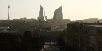 BAKU, AZERBAIJAN - SEPTEMBER 19: Lewis Hamilton of Great Britain driving the (44) Scuderia Ferrari SF-25 on track during practice ahead of the F1 Grand Prix of Azerbaijan at Baku City Circuit on September 19, 2025 in Baku, Azerbaijan. (Photo by Clive Rose/Getty Images)