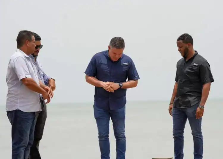 Jean Luis Rodríguez supervisa puertos y muelles tras paso de Melissa