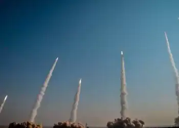 Lanzamiento de misiles durante un simulacro en Irán, el viernes 15 de enero de 2021. - Derechos de autor AP Photo