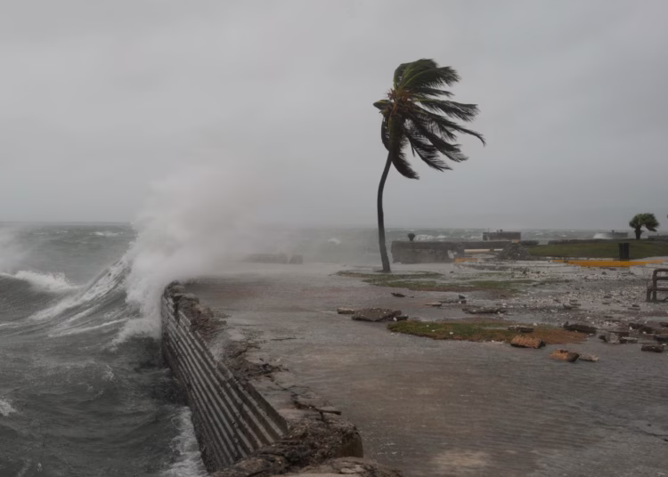 Huracán Melissa Devasta Jamaica con Daños Catastróficos