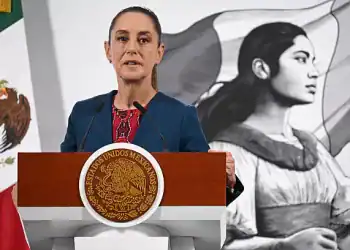 MEXICO CITY, MEXICO - OCTOBER 22: President of Mexico Claudia Sheinbaum speaks during the daily morning briefing at Palacio Nacional on October 22, 2025 in Mexico City, Mexico. (Photo by Aurora Martínez/ObturadorMX/Getty Images)