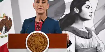 MEXICO CITY, MEXICO - OCTOBER 22: President of Mexico Claudia Sheinbaum speaks during the daily morning briefing at Palacio Nacional on October 22, 2025 in Mexico City, Mexico. (Photo by Aurora Martínez/ObturadorMX/Getty Images)