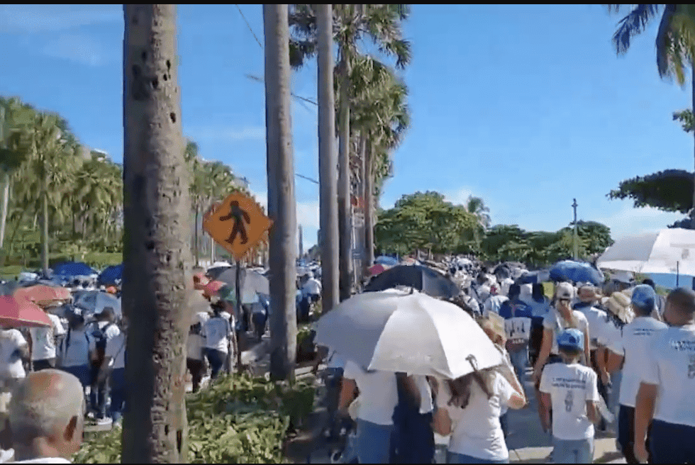 Caminata Un Paso por Mi Familia 2025