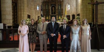 PILAR GONZÁLEZ P., AIMEE GONZÁLEZ P. OCTAVIO GONZÁLEZ NIVAR, ALBERTO BERGÉS GONZÁLEZ, GIANCARLO SANGUINETTI, PATRICIA GONZÁLEZ P. Y JACQUELINE GONZÁLEZ P.