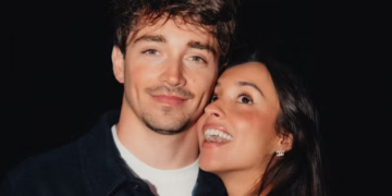 Charles Leclerc Sorprende al Mundo de la F1 con su Compromiso con Alexandra Saint Mleux