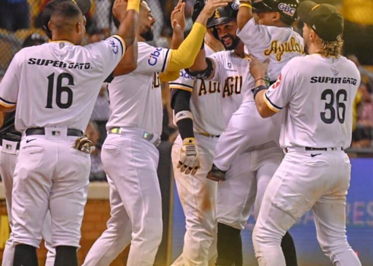 Con una ofensiva despiadada y una química que se siente en cada turno al bate, los amarillos derrotaron 13-6 a los Toros del Este en el Estadio Ciba