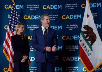 Los Votantes de California Aprueba La Proposición 50 Para Cambiar Su Mapa Electoral