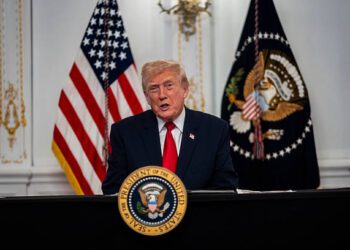 🔴 Donald Trump Dice Que El Espacio Aéreo de Venezuela Debe Considerarse Como “Cerrado En Su Totalidad”