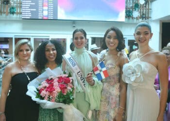 María José Unda, Magali Febles, Fátima Bosch (Miss Universo), Jennifer Ventura (Miss RD) y Ana Maspons (Miss International RD). Fotos_ Joel Guzmán