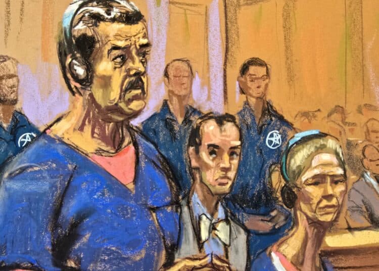 Este boceto de la sala del tribunal muestra al presidente depuesto de Venezuela, Nicolás Maduro (Izquierda), y su esposa, Cilia Flores, asistiendo a su acusación en el Palacio de Justicia de los Estados Unidos Daniel Patrick Moynihan el 5 de enero de 2026 en Nueva York, con los abogados defensores Barry Pollack (no en la foto) y Mark Donnelly (C). El presidente venezolano depuesto, Nicolás Maduro, se declaró inocente de cargos de narcoterrorismo en un tribunal de Nueva York el lunes, dos días después de ser secuestrado por las fuerzas estadounidenses en una impresionante redada en su casa en Caracas. Maduro, de 63 años, le dijo a un juez federal en Manhattan que había sido "secuestrado" de Venezuela y dijo: "Soy inocente, no soy culpable", informaron los medios estadounidenses. (Foto de Jane ROSENBERG / AFP) / RESTRINGIDO AL USO EDITORIAL - MENCIÓN OBLIGATORIA DEL ARTISTA TRAS LA PUBLICACIÓN JANE ROSENBERG - PARA ILUSTRAR EL EVENTO COMO SE ESPECIFICA EN EL PIE DE FOTO - SIN MARKETING NI CAMPAÑAS PUBLICITARIAS