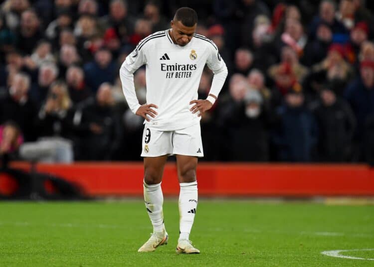 Kylian Mbappe, en un momento de la derrota del Real Madrid ante el Liverpool en Liga de Campeones. EFE/EPA/PETER POWELL