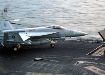 Carrier USS Abraham Lincoln