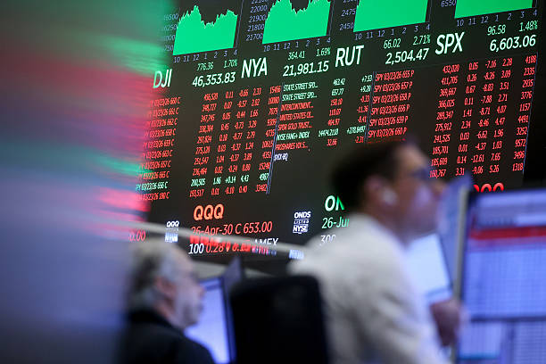 Wall Street Retrocede por Tensión en el Golfo Pérsico