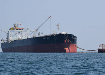 Petróleo Cae por Primera Vez Desde el Inicio de la Guerra