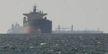 Petróleo Cierra Al Alza: Brent Supera Los US$108